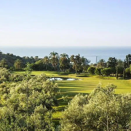 Apartamento Modern Next To The And Golf Course