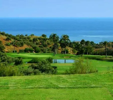 Modern Next To The And Golf Course *